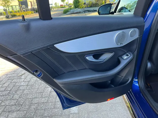 Mercedes-Benz C-Klasse 63 AMG 2017 Benzine 18