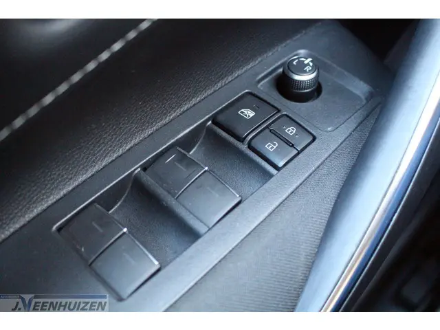 Toyota Corolla 1.8 Hybrid Business 2020 Hybride Benzine 16