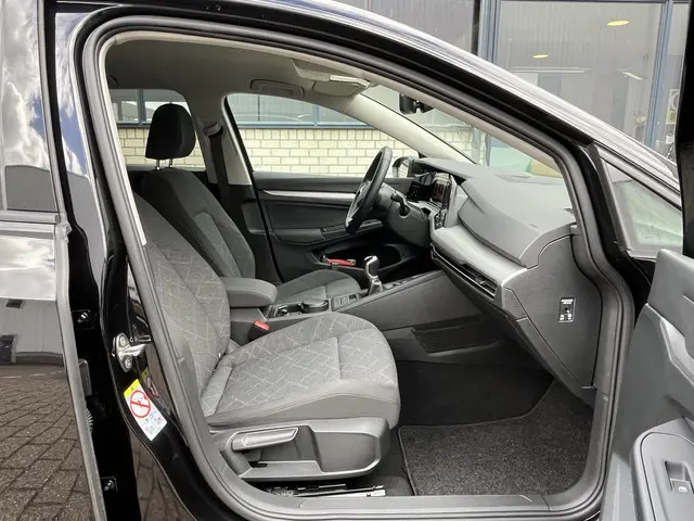 Volkswagen Golf 1.5 TSI Life 2020 Benzine 27