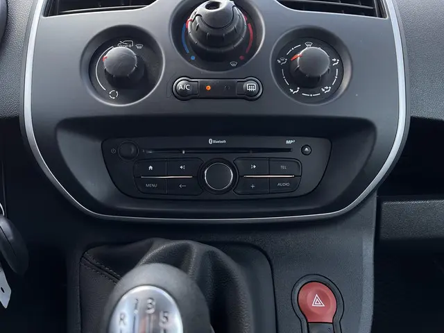 Nissan NV250 1.5 dCi 95 L2H1 Optima 2021 Diesel 17
