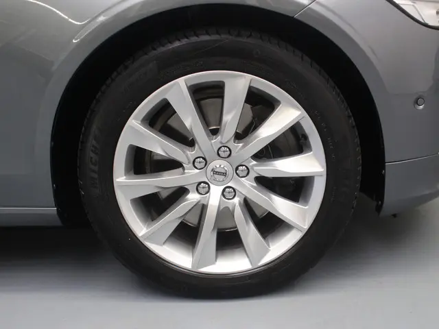 Volvo S90 T5 Momentum Intro Line 2017 Benzine 39