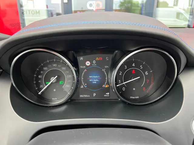Jaguar E-PACE 2.0 P250 AWD R-Dynamic 2019 Benzine 16