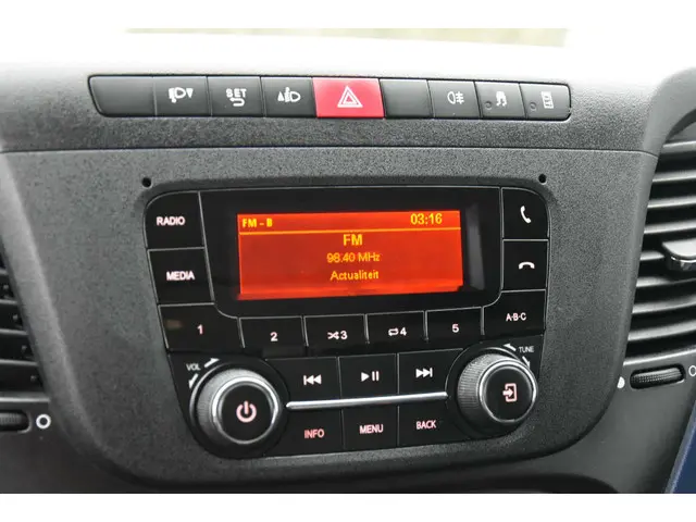Iveco Daily hi-matic 35C14 2.3 410 2018 Diesel 13