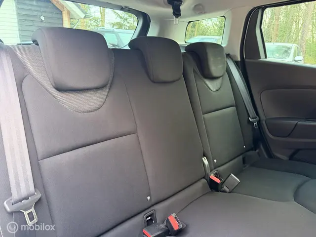 Renault Clio Estate 0.9 TCe Night&Day 2015 Benzine 12