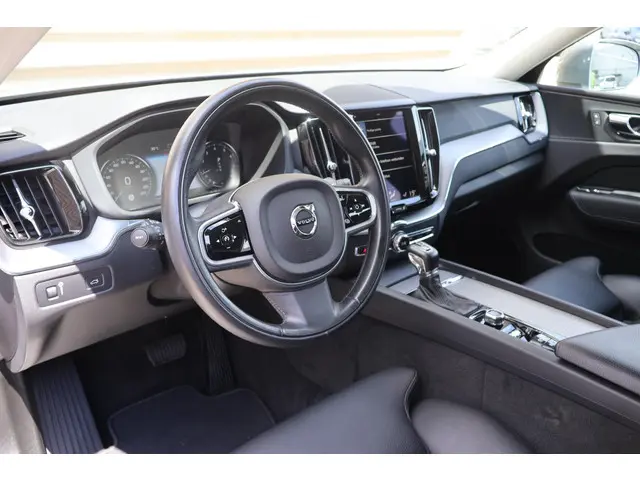 Volvo XC60 T5 AWD Inscription 2017 Benzine