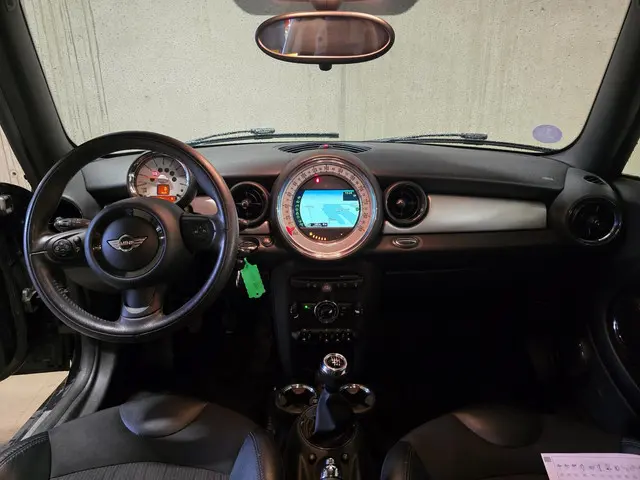 MINI One Mini 1.6 Holland Street 2013 Benzine 26