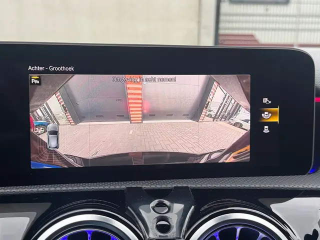 Mercedes-Benz A-Klasse 180 Premium Plus 2020 Benzine 12