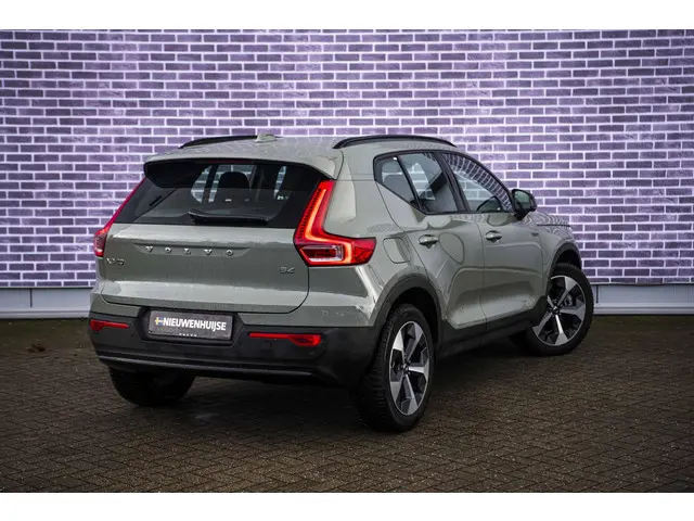 Volvo XC40 2.0 B4 Plus Dark 2024 Benzine 17