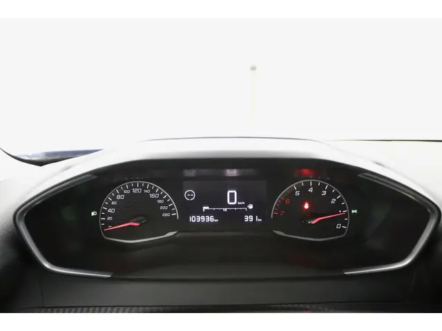 Peugeot 2008 1.2 PureTech Active blauw 2021 Benzine 15