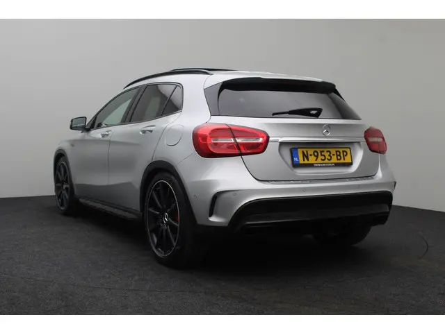 Mercedes-Benz GLA AMG 45 4Matic Edition 1 2014 Benzine 9