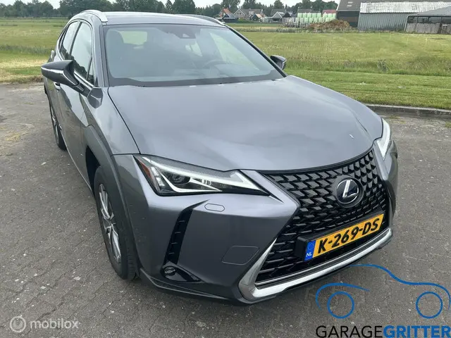 Lexus UX 2