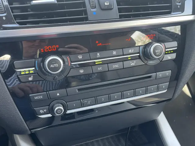 BMW X3 xDrive28i Upgrade Edition 2013 Benzine 19