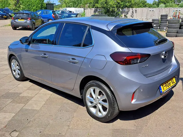 Opel Corsa 1.2 Elegance 2022 Benzine 6