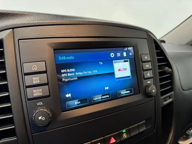 Mercedes-Benz Vito 114 CDI Lang 2024 Diesel 11