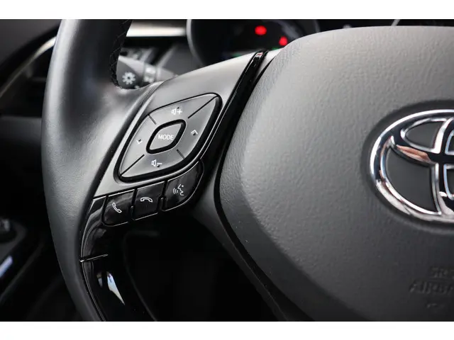 Toyota C-HR 1.8 Hybrid Executive 2019 Hybride Benzine 28