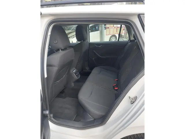 Škoda Kamiq 1.0 TSI Ambition 2021 Benzine 9