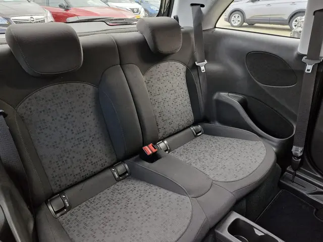 Opel ADAM 1.0 Turbo BlitZ 2019 Benzine 11