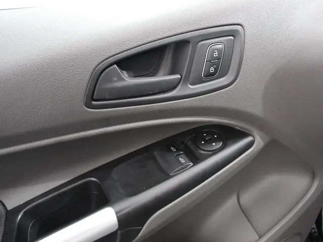 Ford Transit Connect 1.5 EcoBlue L2 Trend 2022 Diesel 12