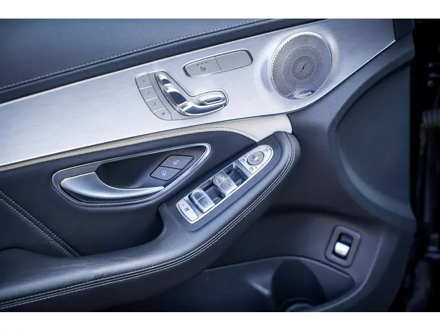 Mercedes-Benz C-Klasse Estate AMG 63 S 2015 Benzine 14