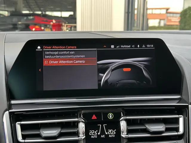 BMW 8 Serie 840i xDrive High Executive 2021 Benzine 81
