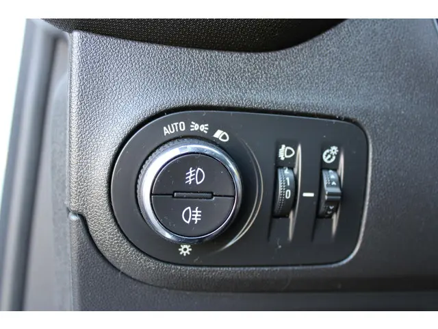 Opel Crossland X 1.2 Turbo 120 Jaar Edition 2019 Benzine 18