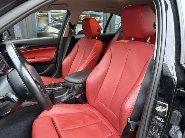 BMW 1 Serie 116i High Executive 2014 Benzine 10