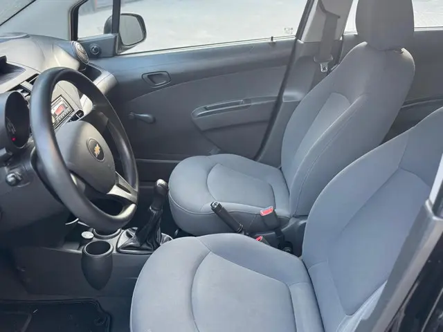 Chevrolet Spark 1.0 16V 2012 Benzine 13