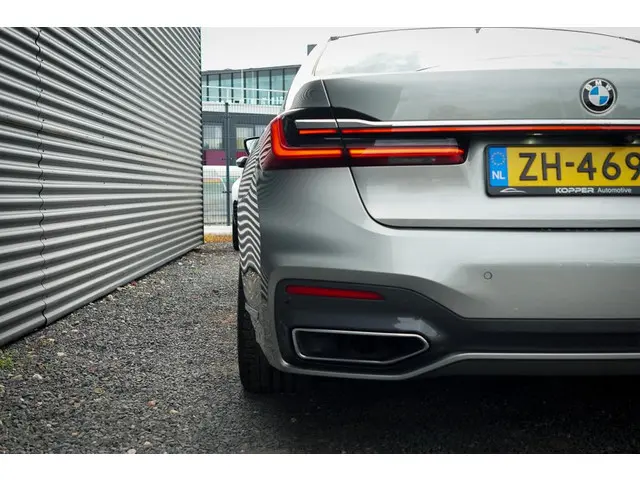 BMW 7 Serie 745e High Executive 2019 Hybride Benzine 51