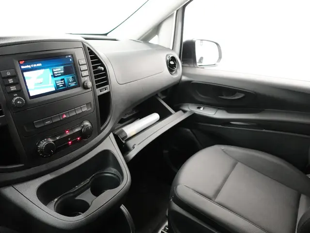 Mercedes-Benz eVito Lang 66 kWh 2022 Elektrisch 20