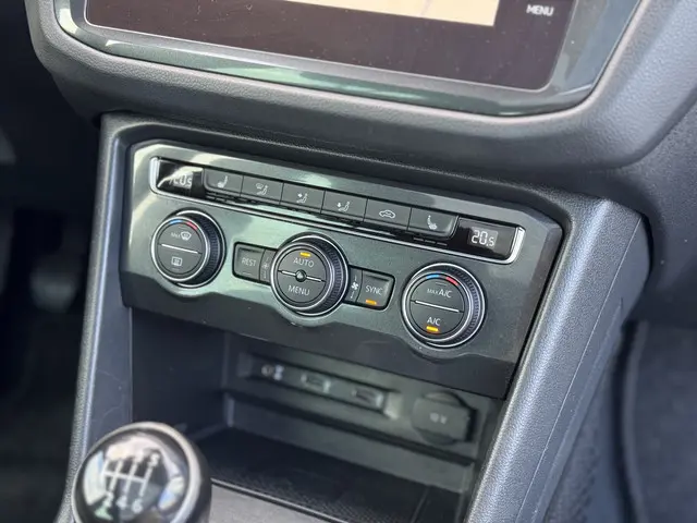 Volkswagen Tiguan 1.4 TSI R-Line Highline 2018 Benzine 22