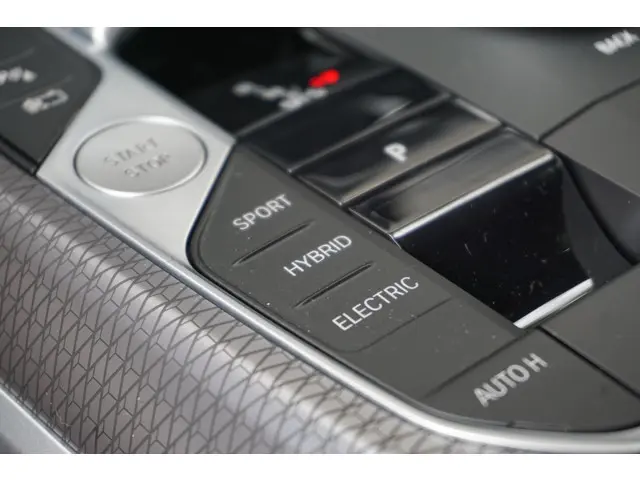 BMW 3 Serie Touring 330e 2025 Hybride Benzine 19