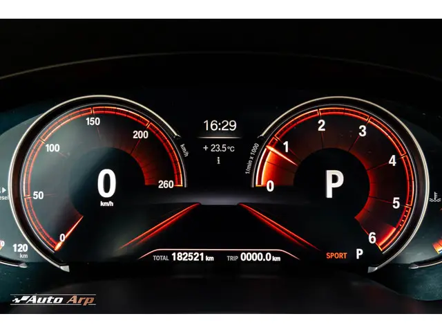 BMW 5 Serie 520d High Executive 2018 Diesel 31