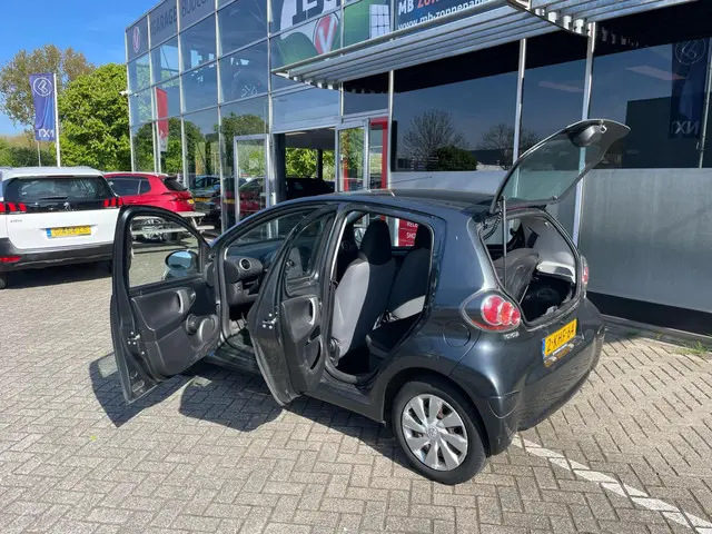Toyota Aygo 1.0 VVT-i Comfort / AIRCO 2012 Benzine 5