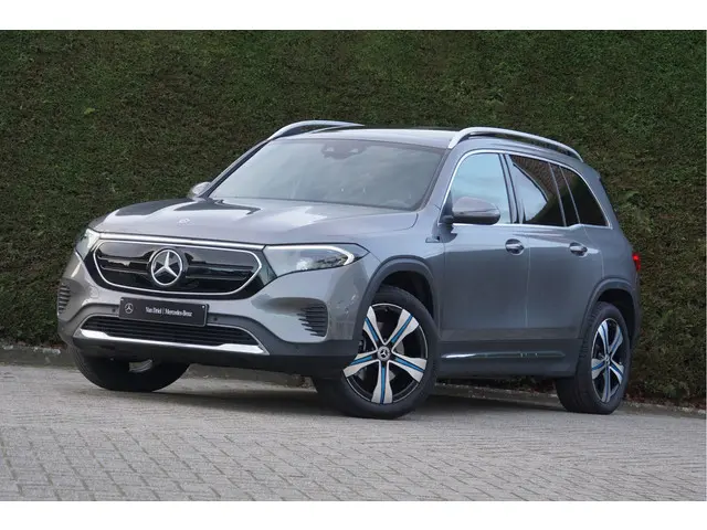 Mercedes-Benz EQB EQB 300 4MATIC 2022 Elektrisch 10