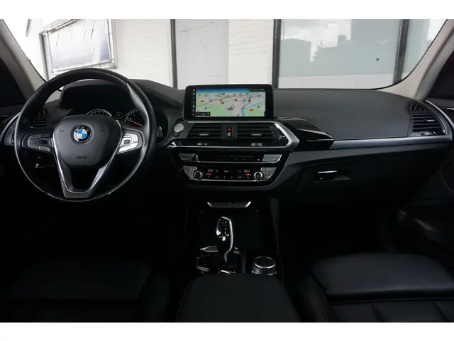 BMW X3 xDrive20i 2019 Benzine 8