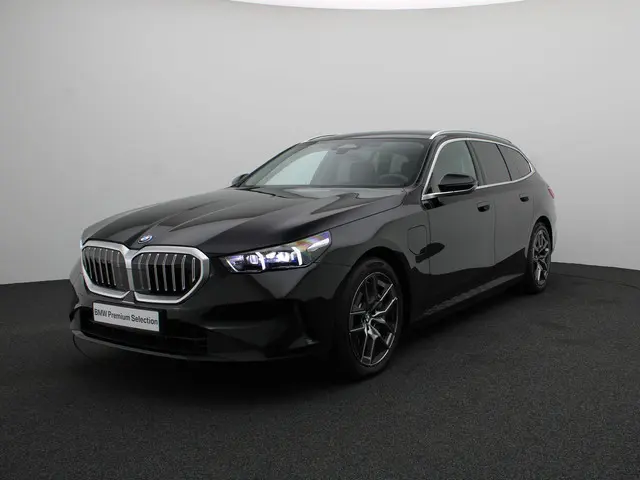 BMW 5 Serie Touring 550e xDrive 2025 Hybride Benzine 29