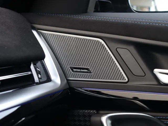 BMW X1 xDrive25e 2025 Hybride Benzine 32