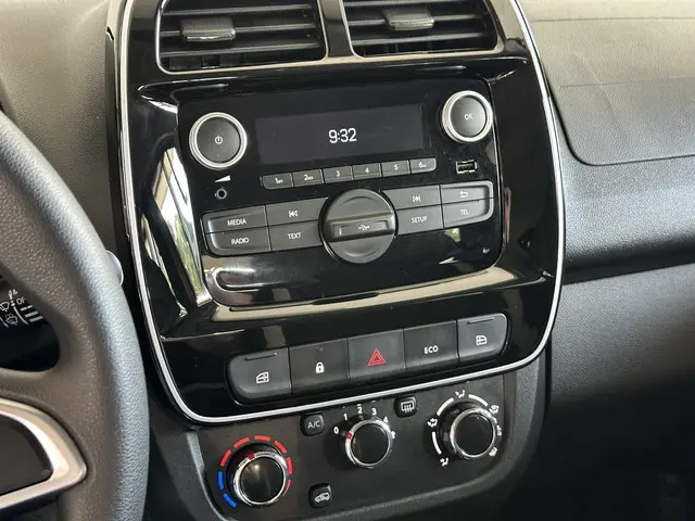 Dacia Spring Essential 27 kWh 2024 Elektrisch 4