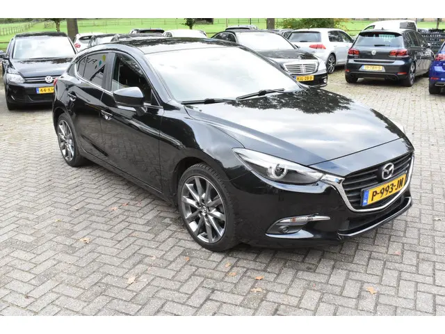 Mazda 3 2.0 SkyActiv-G 120 SkyLease+ 2017 Benzine 37