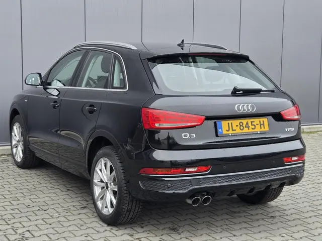 Audi Q3 1.4 TFSI CoD Adrenalin Automaat 2016 Benzine 7
