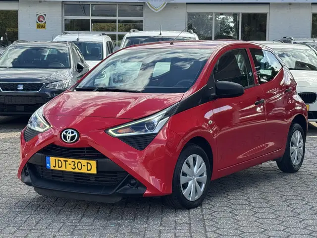 Toyota Aygo 1.0 VVT-i x 2019 Benzine 3