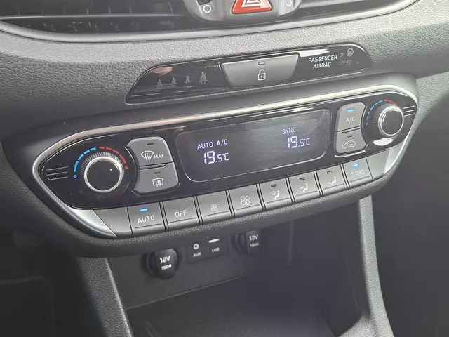 Hyundai i30 Wagon 1.4 T-GDI Comfort 2019 Benzine 13