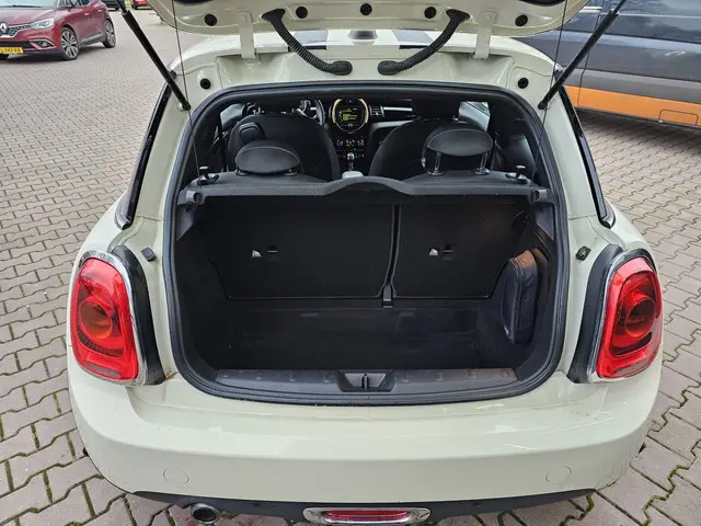 MINI Cooper Mini 1.5 Business 2015 Benzine 18