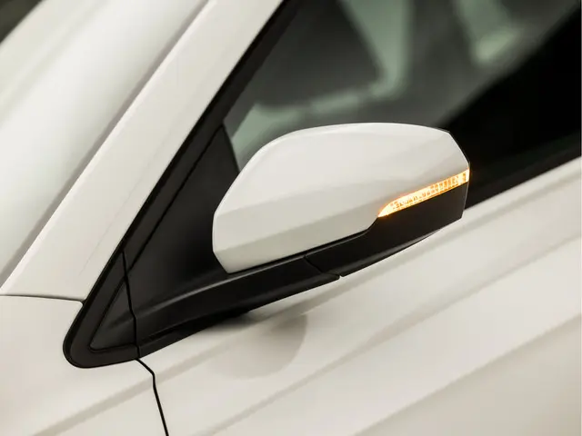 Volkswagen Polo 1.0 Sportline 2023 Benzine 28