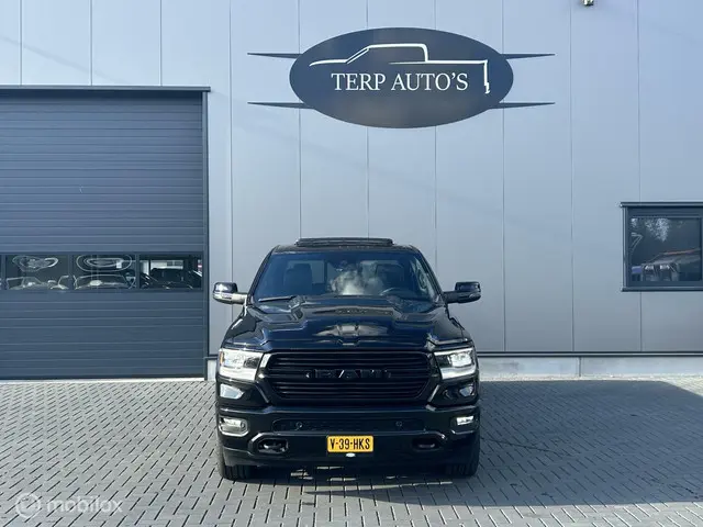 Dodge Ram 1500 2