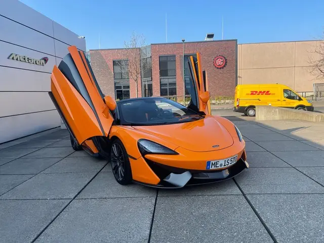 McLaren 570S Spider 570S Carbon Novitec 2018 Benzine 12