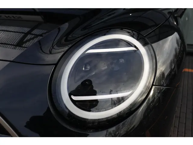 MINI Electric Cooper SE 2024 Elektrisch 7