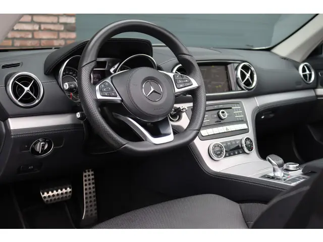 Mercedes-Benz SL 400 AMG Line Aut9 | 2017 Benzine 8