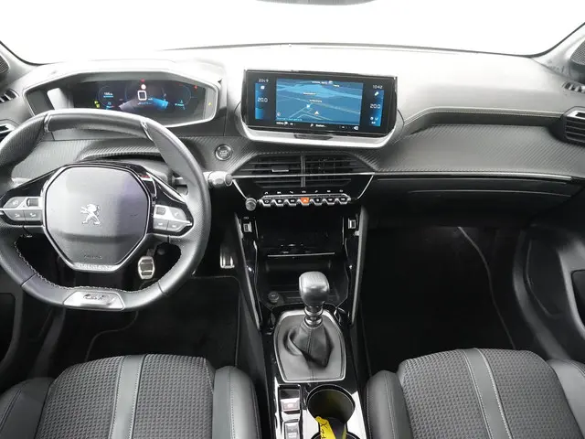 Peugeot 208 1.2 PureTech GT 2023 Benzine 12