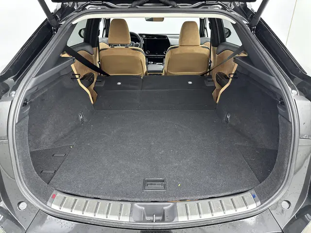 Lexus RZ 300e President Line 71 kWh 2024 Elektrisch 36